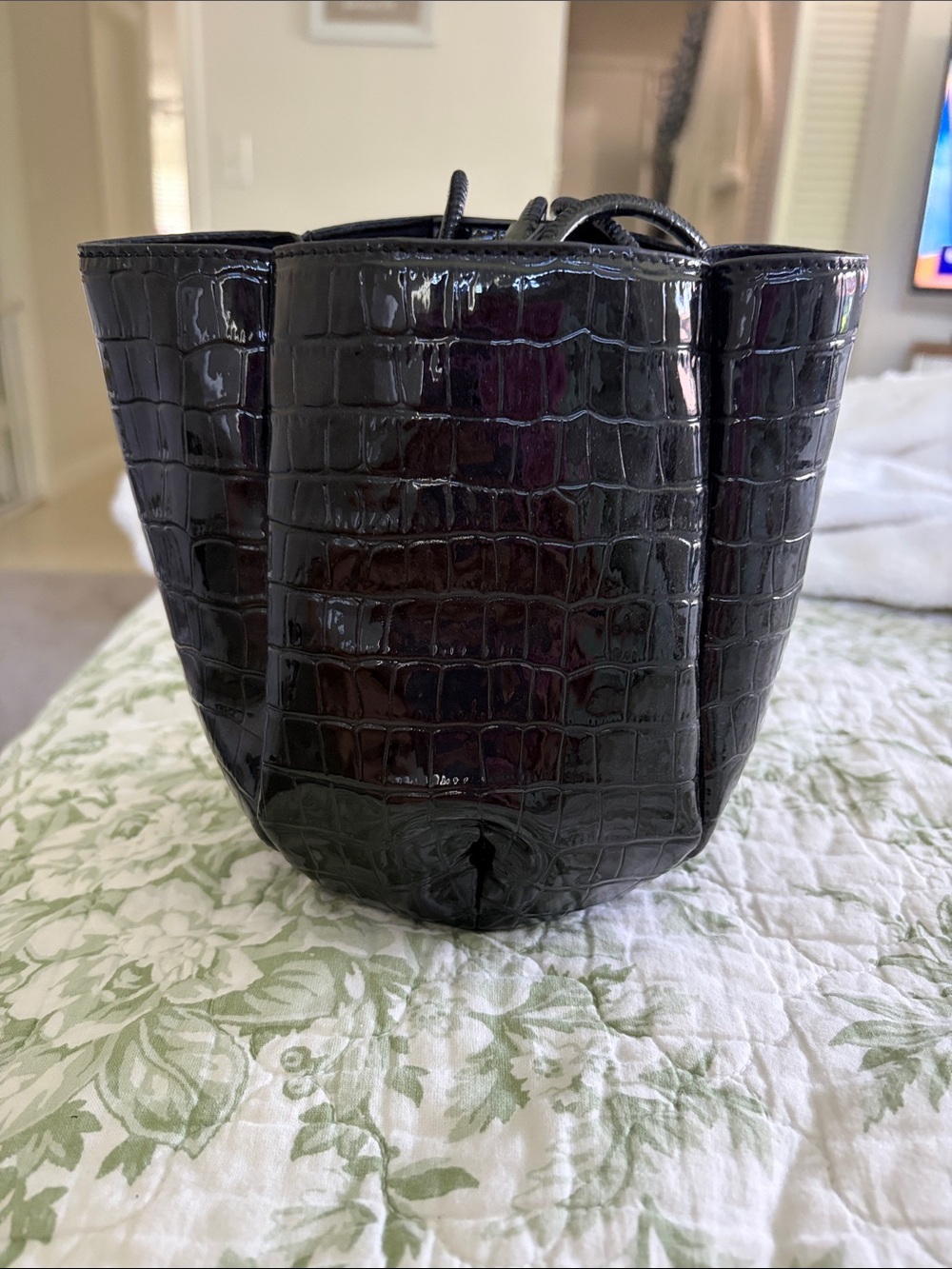 Loft women’s patent mini bag excellent condition